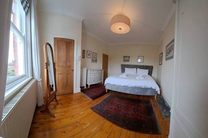 Stunning 3Bd Victorian House in Bramhall Village in Stockport, Gran Mánchester