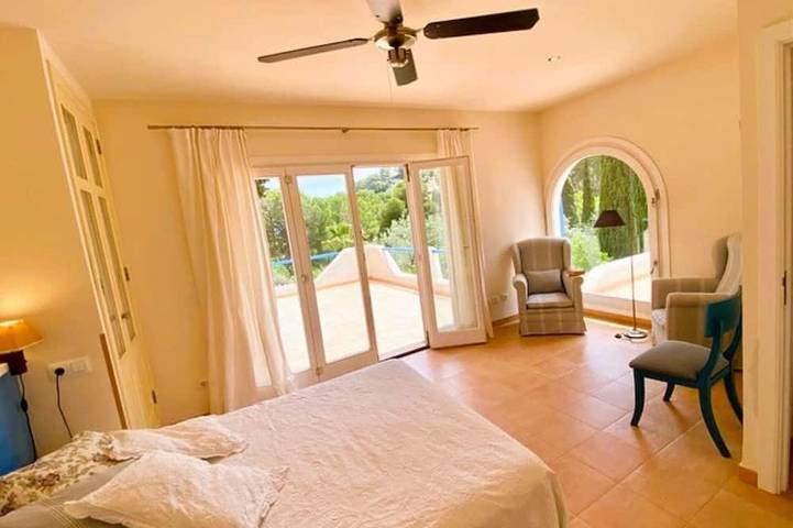 Ferienhaus für 8 Personen, mit Terrasse und Garten in Canyamel - 2