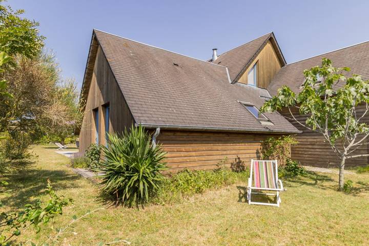 Gîte pour 8 personnes, avec jardin et balcon à Hauteville-sur-Mer - 2
