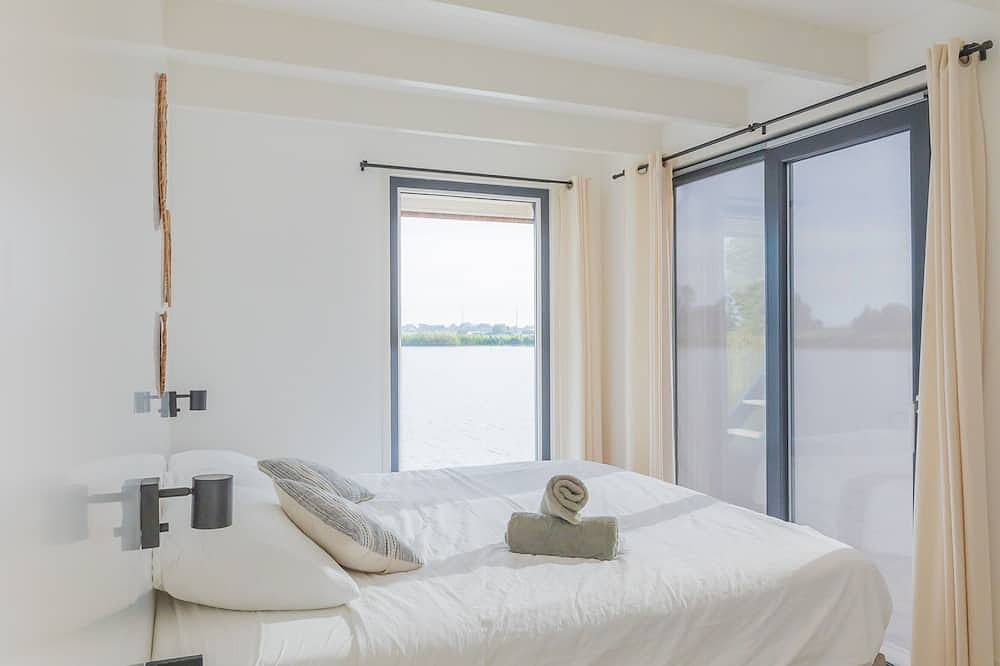 Houseboat: \"Aqua Zen\" at Kagerplassen tender/dinghy included in Amsterdam Zuid, Holanda do Norte