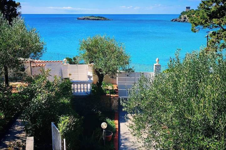Ferienhaus für 10 Personen, mit Garten in Marina di Camerota