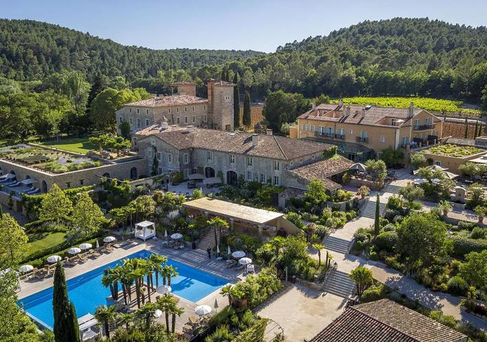 Hôtel pour 7 personnes, avec jardin et vue ainsi que piscine et sauna, animaux acceptés à Flayosc