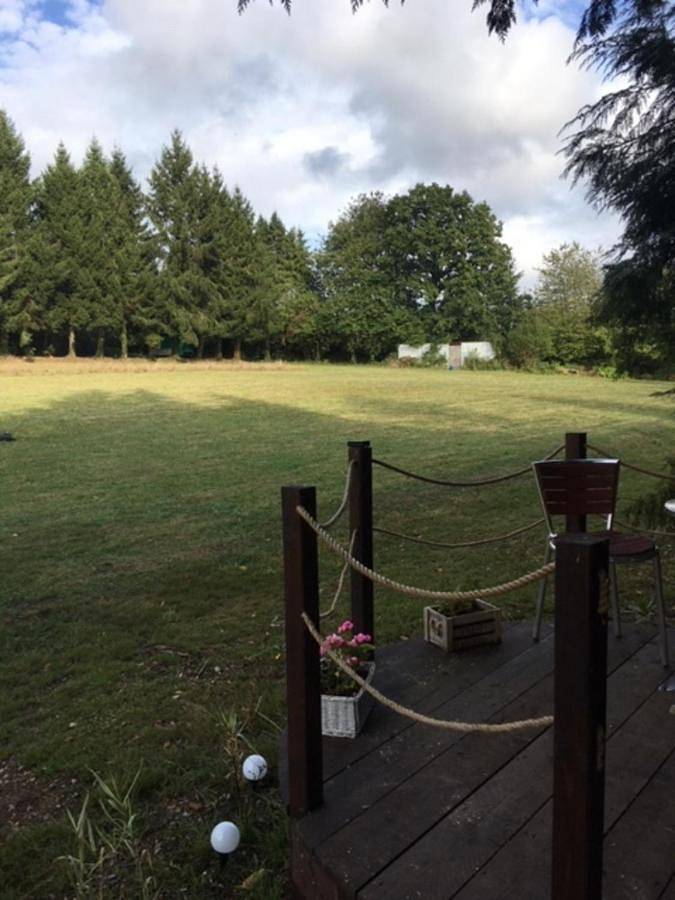 Charming 2-Bed Cabin in Domfront-en-Poiraie in Domfront, Parc naturel régional Normandie-Maine