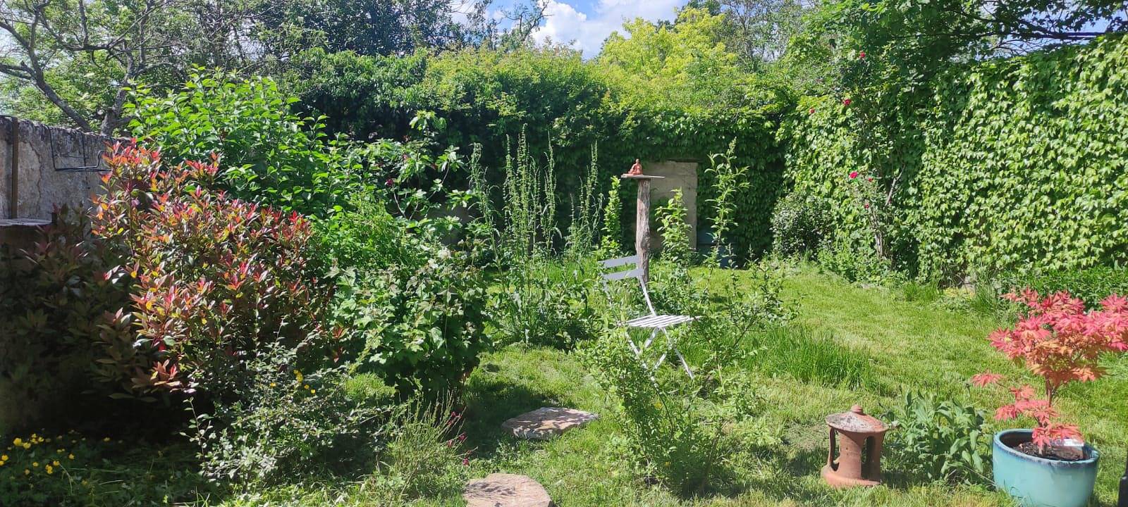 Très grande maison en centre-ville avec jardin in Semur-en-Auxois, Montbard region