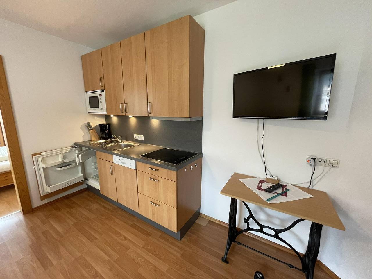 Ganze Ferienwohnung, Appartement Dolomitenblick in Villgratner Berge, Strassen im Hochpustertal