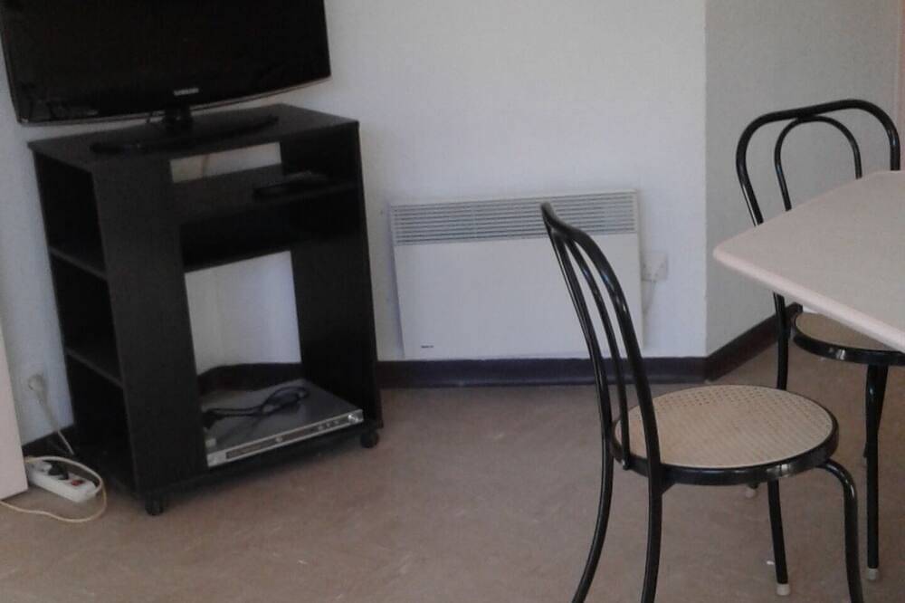 Apartamento entero, T2 de 43 m2 al pie de las pistas. in Saint-Pierre-dels-Forcats, Región de Prades (Francia)