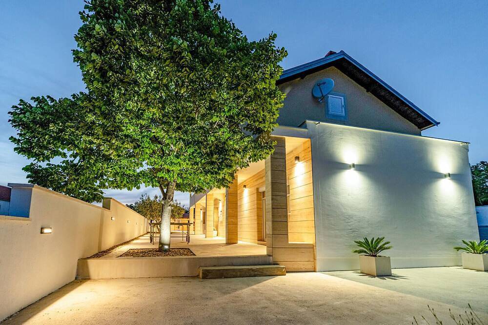 Piękny dom w Nadin z Wifi in Grad Benkovac, Zadar