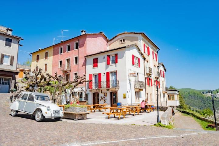 Appartamento, con Terrazza e Giardino nonché Panorama a Bosco Chiesanuova