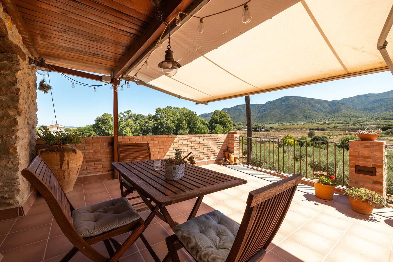 Maison de vacances 'Casa En Vistes Al Montsià' avec vue sur la montagne, piscine privée et Wi-Fi in Ulldecona, Costa Dorada