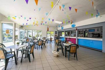 Camping für 4 Personen in La Tranche-sur-Mer, Vendée, Bild 4