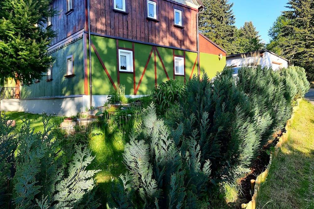 Ganze Wohnung, Renovierte Umgebindehaus,tolle Wanderwege in der  Nähe in Oppach, Oberlausitz Niederschlesien