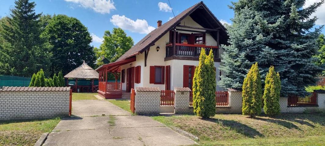 Ferienhaus für 11 Personen, mit Garten und Ausblick, mit Haustier - 1