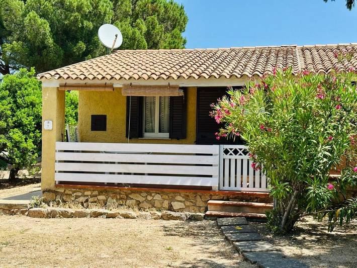 Casa vacanza per 2 persone, con terrazza e giardino in Rena Majore