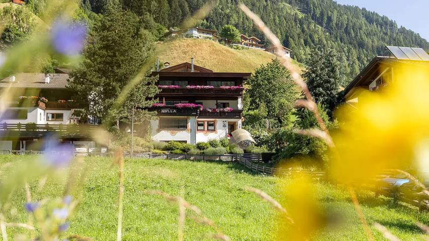 Ferienwohnung für 7 Personen, mit Garten und Terrasse