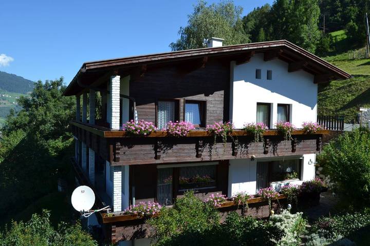 Ferienwohnung für 4 Personen, mit Balkon im Pitztal - 2