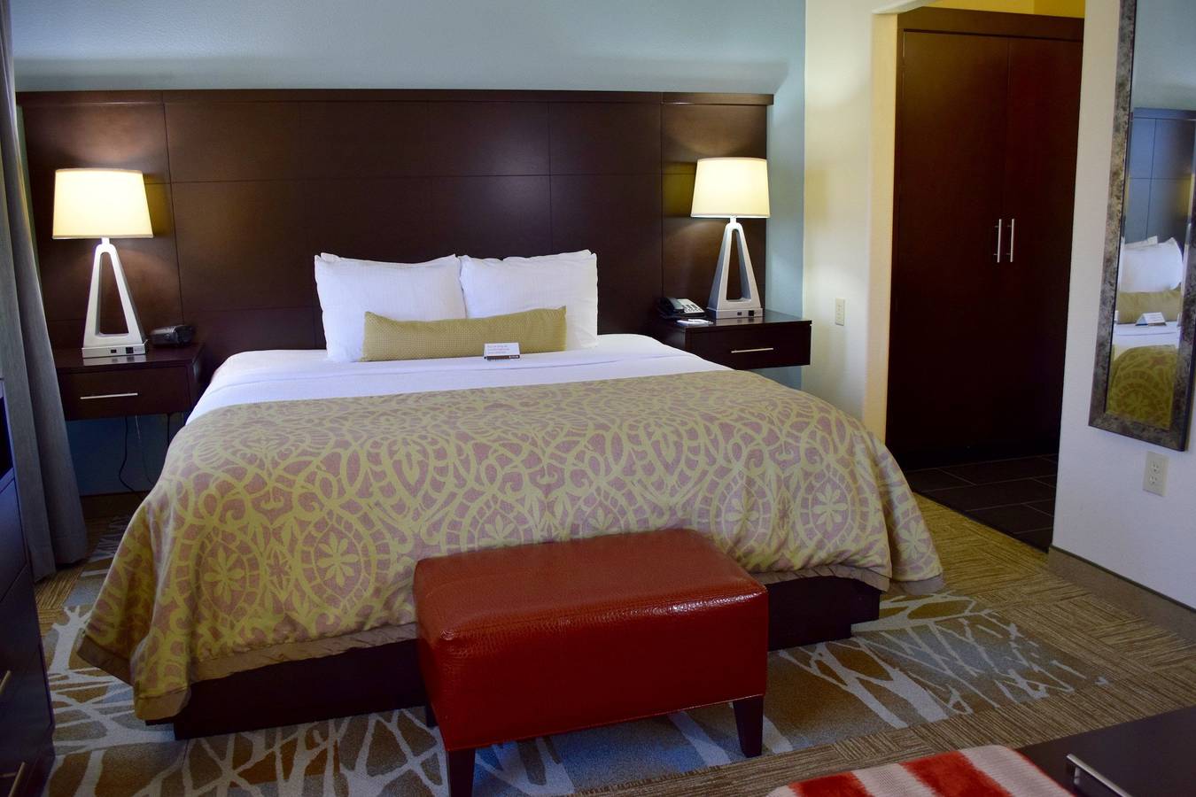Apartamento entero, Staybridge Houston Stafford - Sugar Land in Condado de Fort Bend