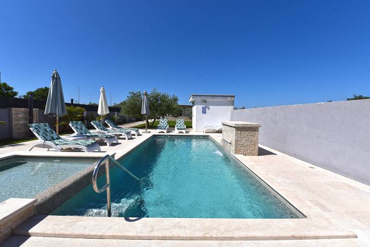 Ferienhaus für 10 Personen, mit Pool und Terrasse, mit Haustier in Medulin - 4