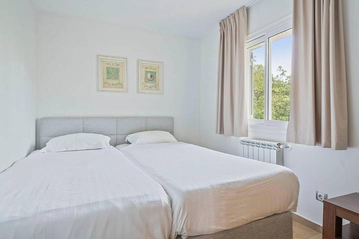 Hôtel pour 2 personnes, avec jacuzzi et piscine ainsi que jardin et sauna à Sant Feliu de Guíxols - 4