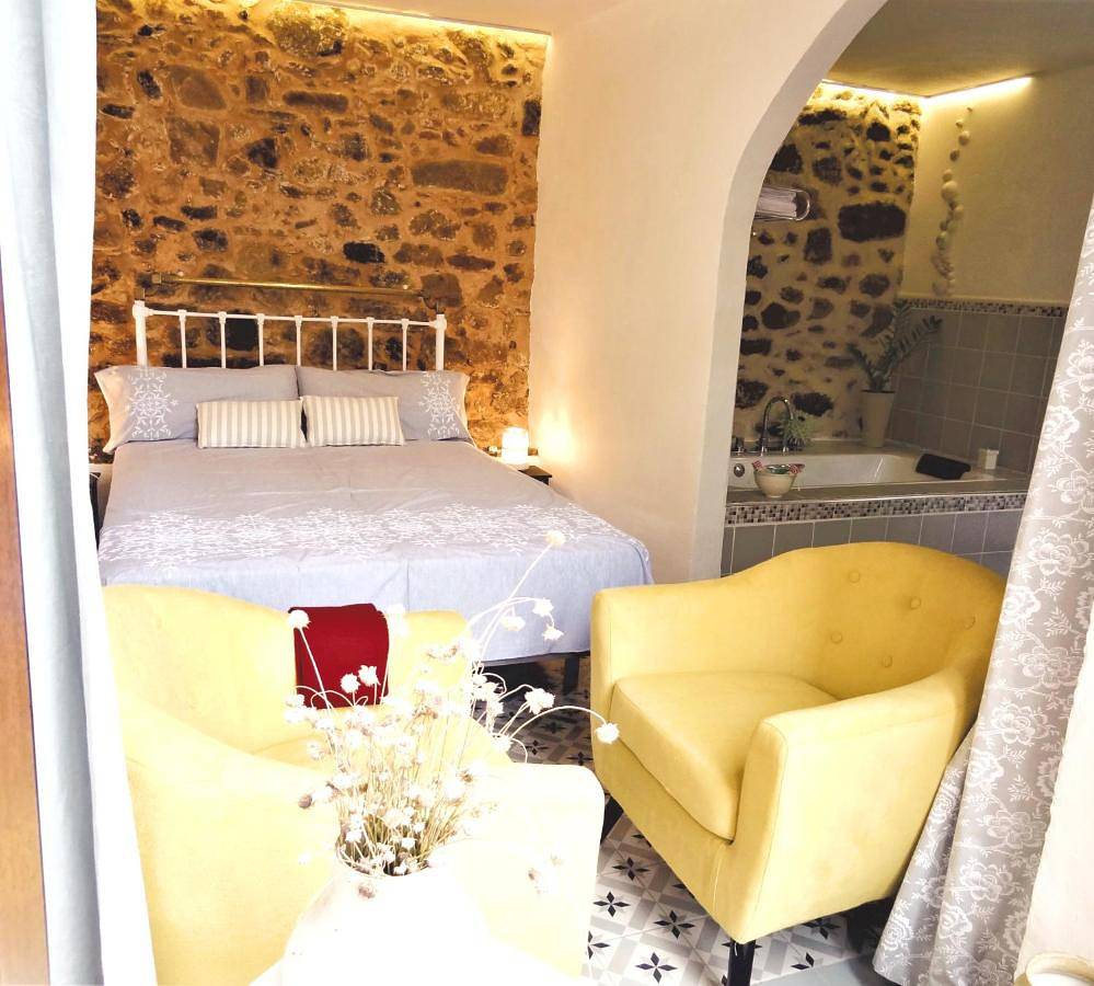 Double Room with Mountain View in Arenas de San Pedro, Valle del Tiétar