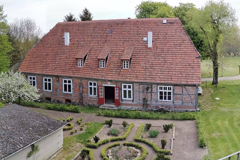 Ganze Wohnung, Apartment Tilia in Ivenack, Mecklenburgische Seenplatte