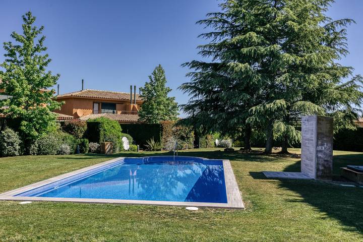 Casa rural para 6 personas, con Balcón y Jardín en Garrigás - 2
