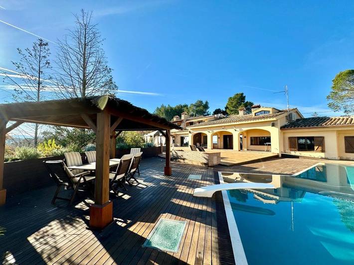 Chalet para 14 personas, con Balcón y Jacuzzi además de Terraza y Jardín en Valles Occidental - 3
