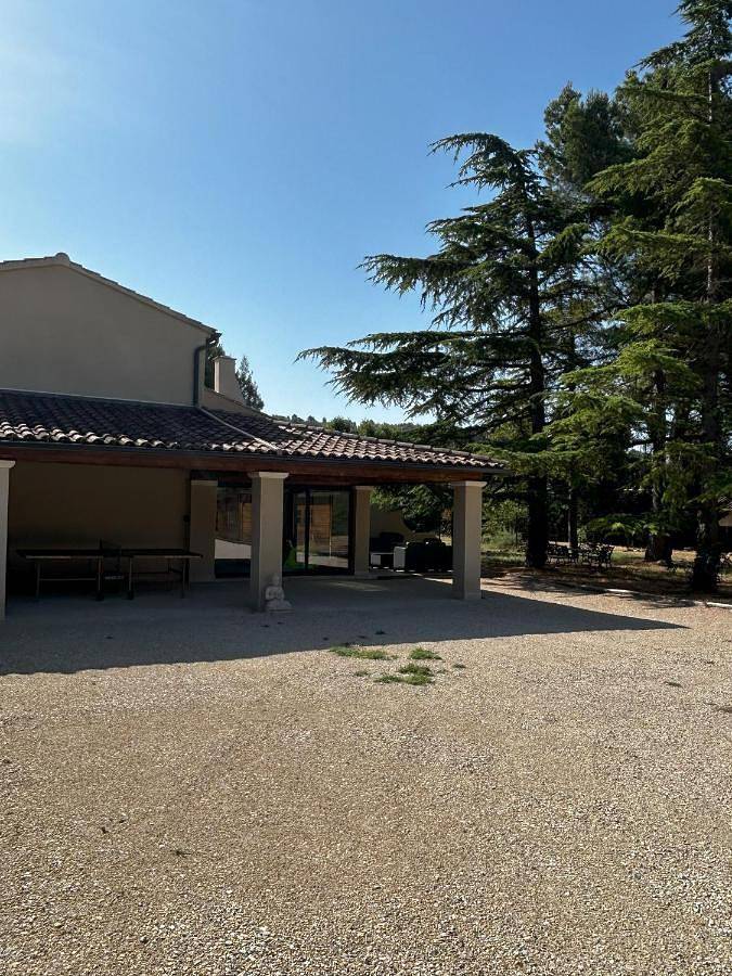 Location de vacances pour 6 personnes, avec jardin et vue à Lagnes - 3