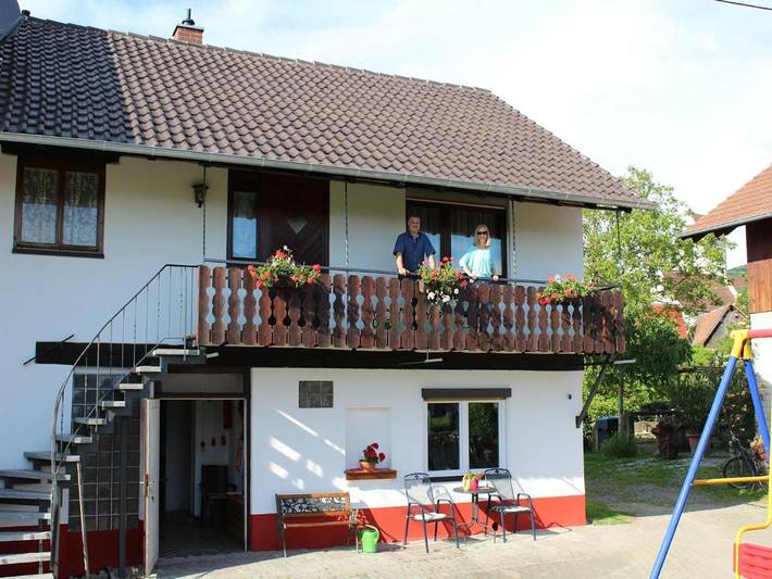Ferienwohnung für 4 Personen, mit Seeblick und Terrasse sowie Garten, mit Haustier in Kaiserstuhl