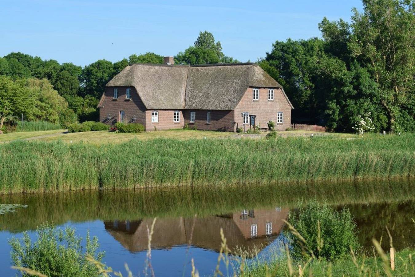 Ganze Wohnung, Ferienwohnung Sönke-Nissen: Ihr Rückzugsort im Reetdachhaus Bongsiel in Ockholm, Nordsee - Schleswig-Holstein