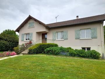 Gîte pour 6 personnes, avec jardin à Pierre-de-Bresse