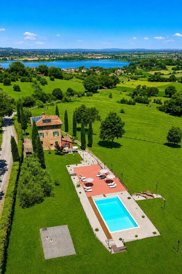 Maison d’hôte pour 3 personnes, avec jacuzzi ainsi que piscine et jardin à Castiglione del Lago - 2