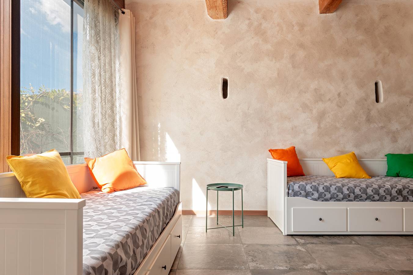 Villa 'Sunflowers' com Vista Montanha, Wi-Fi e Ar Condicionado in Cascina, Riviera Italiana