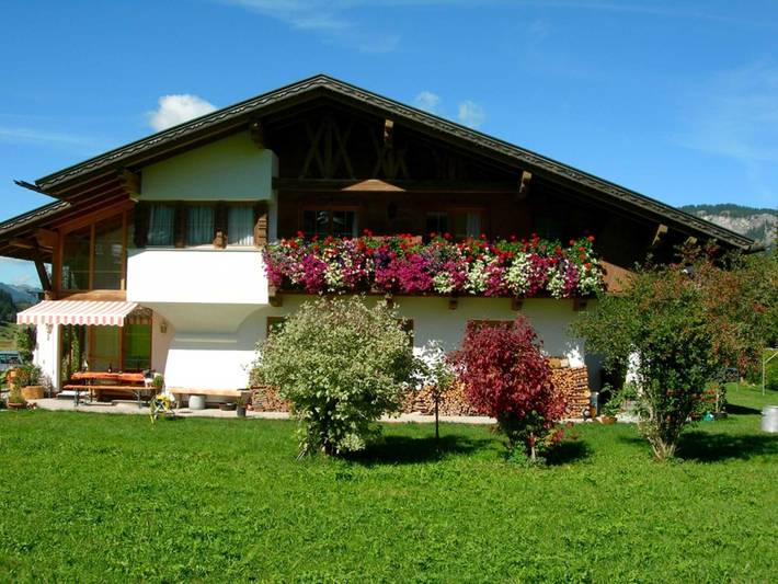 Ferienwohnung für 4 Personen, mit Balkon und Garten sowie Sauna und Ausblick in Grän - 2