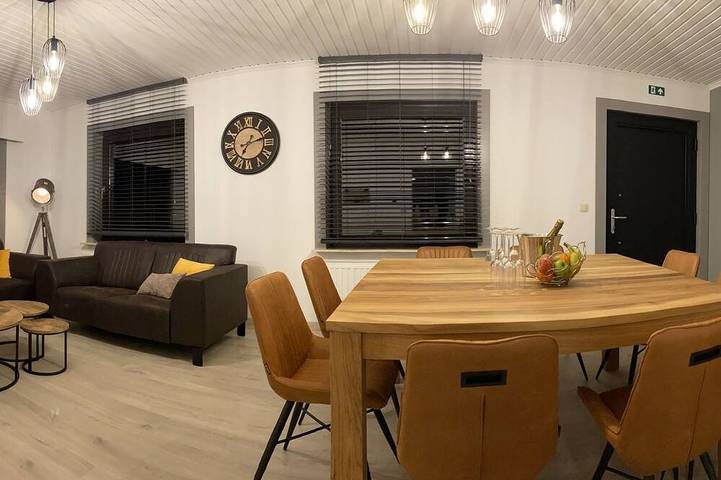 Vakantiehuis voor 15 personen in Poperinge