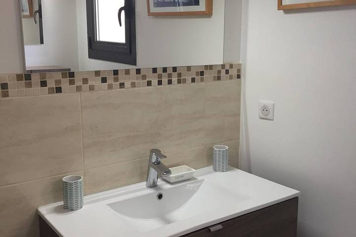 Gîte pour 4 personnes, avec balcon dans Port De Cassis - 3