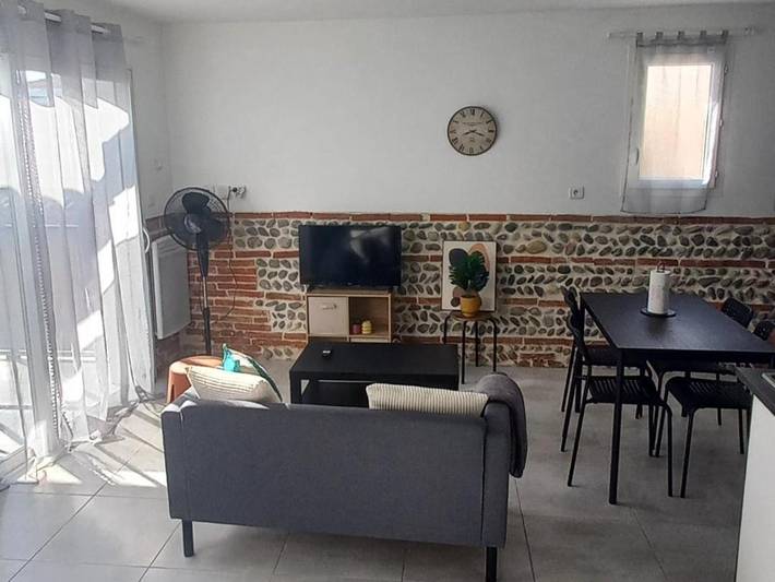 Gîte pour 4 personnes, avec Terrasse et Vue à Saint-Orens-de-Gameville