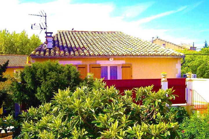 Gîte pour 2 personnes, avec terrasse à Vedène