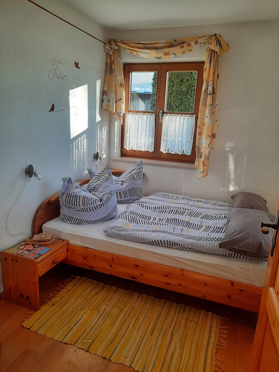 Ganze Wohnung, Ferienwohnung Am Schusterhof" mit privater Terrasse, privatem Garten und Wi-Fi in Wonneberg, Rupertiwinkel