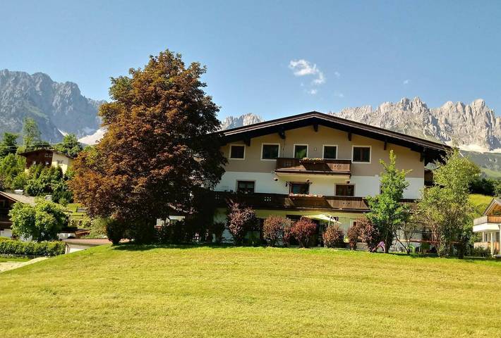 Hütte für 4 Personen, mit Balkon und Garten in Going am Wilden Kaiser