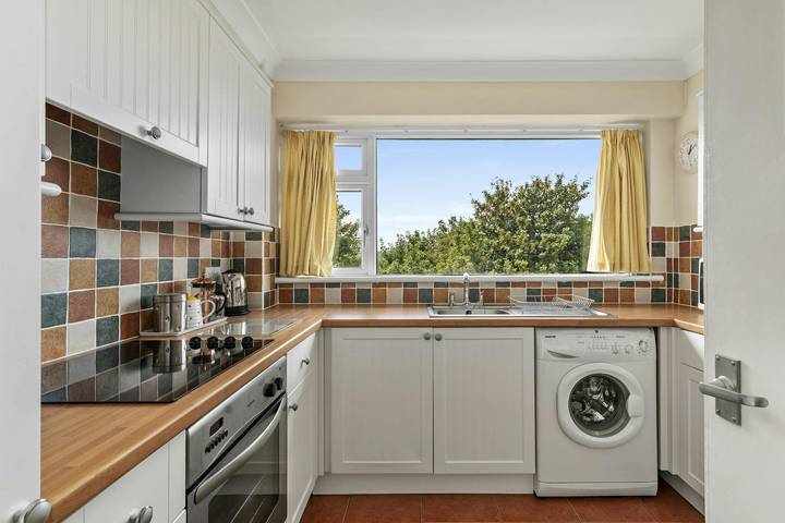 Puffins Nest, Tenby in Tenby, Pembrokeshire