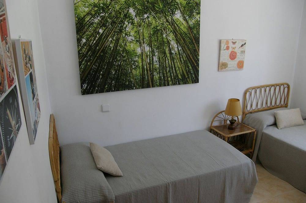 Special Offer- A Minute Walking From Beaches in Playa Cala Bosque (Orihuela), Orihuela