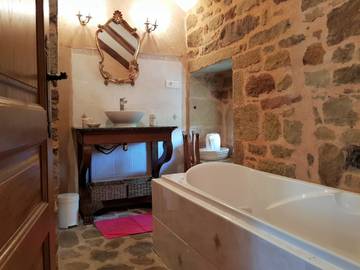 Location De Vacances pour 8 Personnes dans Noailhac, Région de Brive-la-Gaillarde, Photo 4