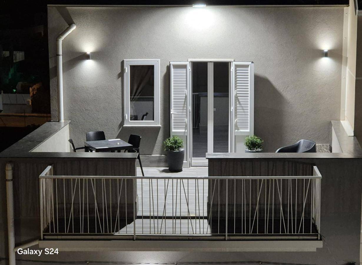 Double Room with Private Bathroom in Villagrazia di Carini, Carini