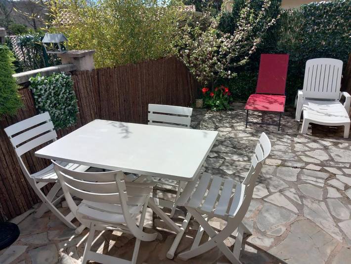 Maison de vacances pour 4 personnes, avec Terrasse ainsi que Bassin pour enfant et Piscine à Saint-Vallier-de-Thiey
