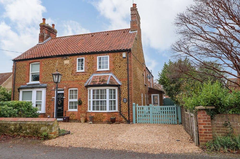 Cottage for 6 People in Snettisham, Norfolk