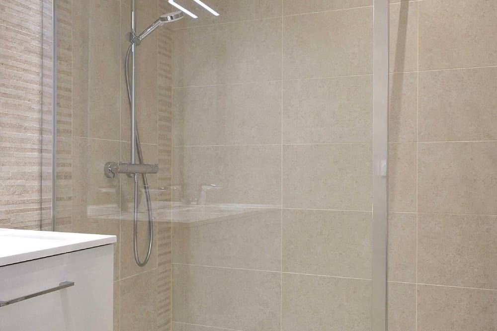 Apartamento entero, Apartamento-Baño con bañera in Beaune, Beaune region