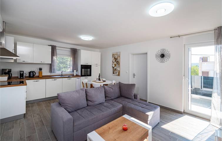 Ferienwohnung für 6 Personen, mit Terrasse in Obrovac - 3
