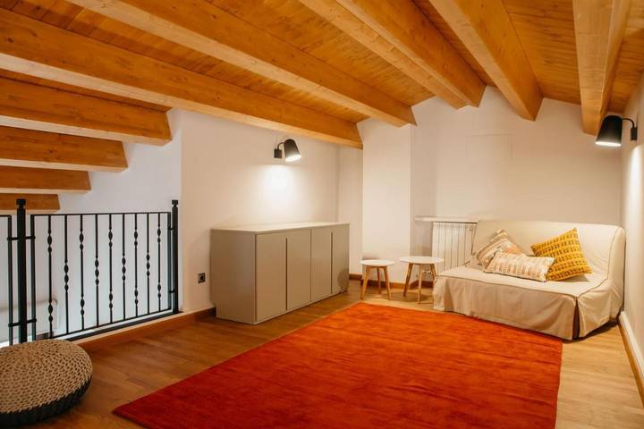 Apartamento de vacaciones para 6 personas, con vistas y jardín en Pirineo Catalan - 2