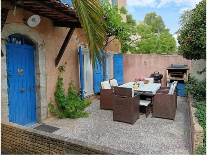 Location de vacances pour 7 personnes, avec jardin et terrasse à L'Escale (Alpes-de-Haute-Provence)