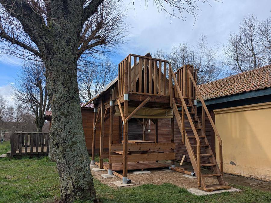 Camping La Cigale de l'Allier - Alojamiento 2 personas - Vivac sobre pilotes in Langogne, Región de Mende